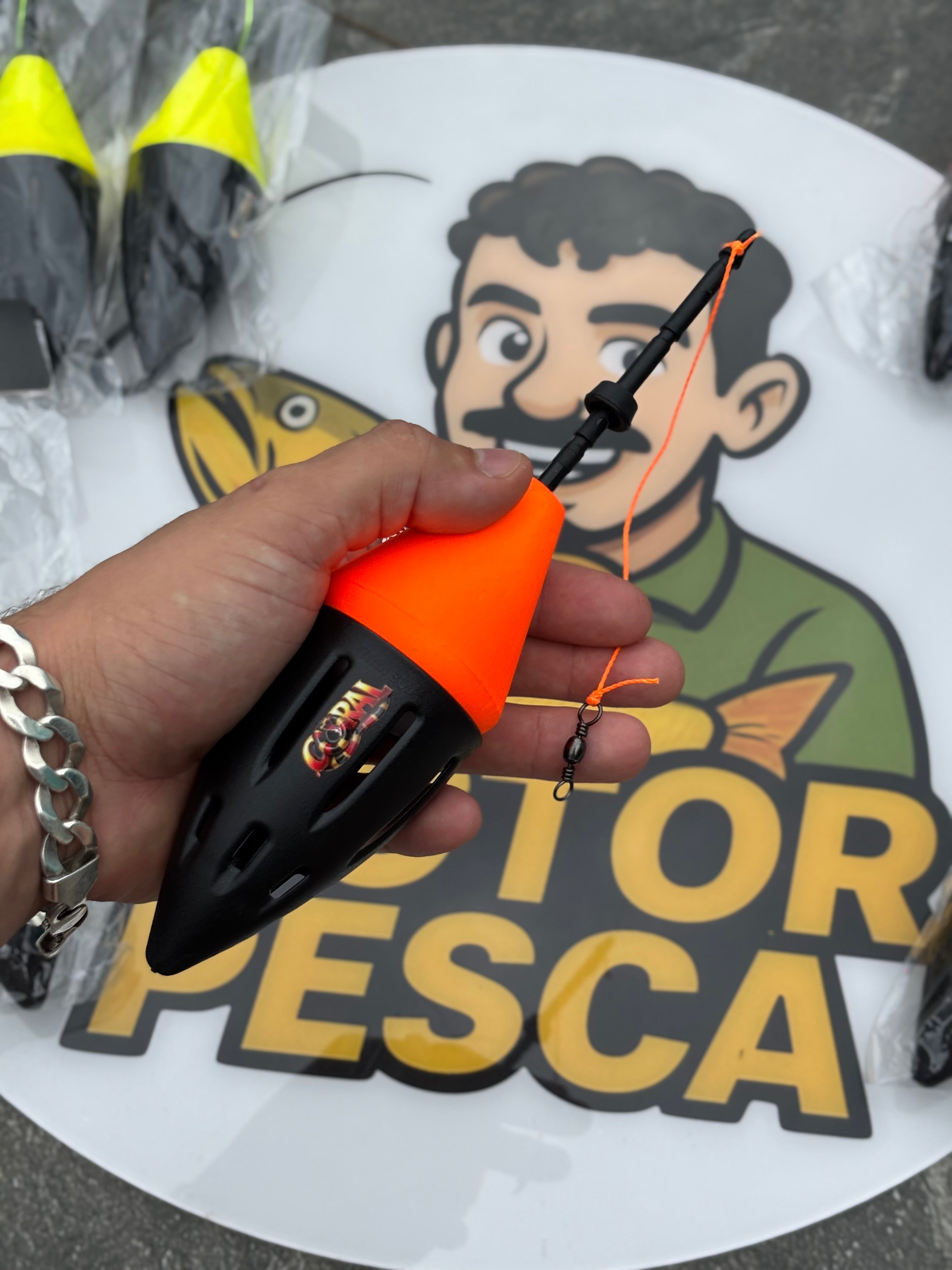 Boia Cevadeira Coral 58g Titan – Arremesso Longo e Máxima Eficiência na Ceva!