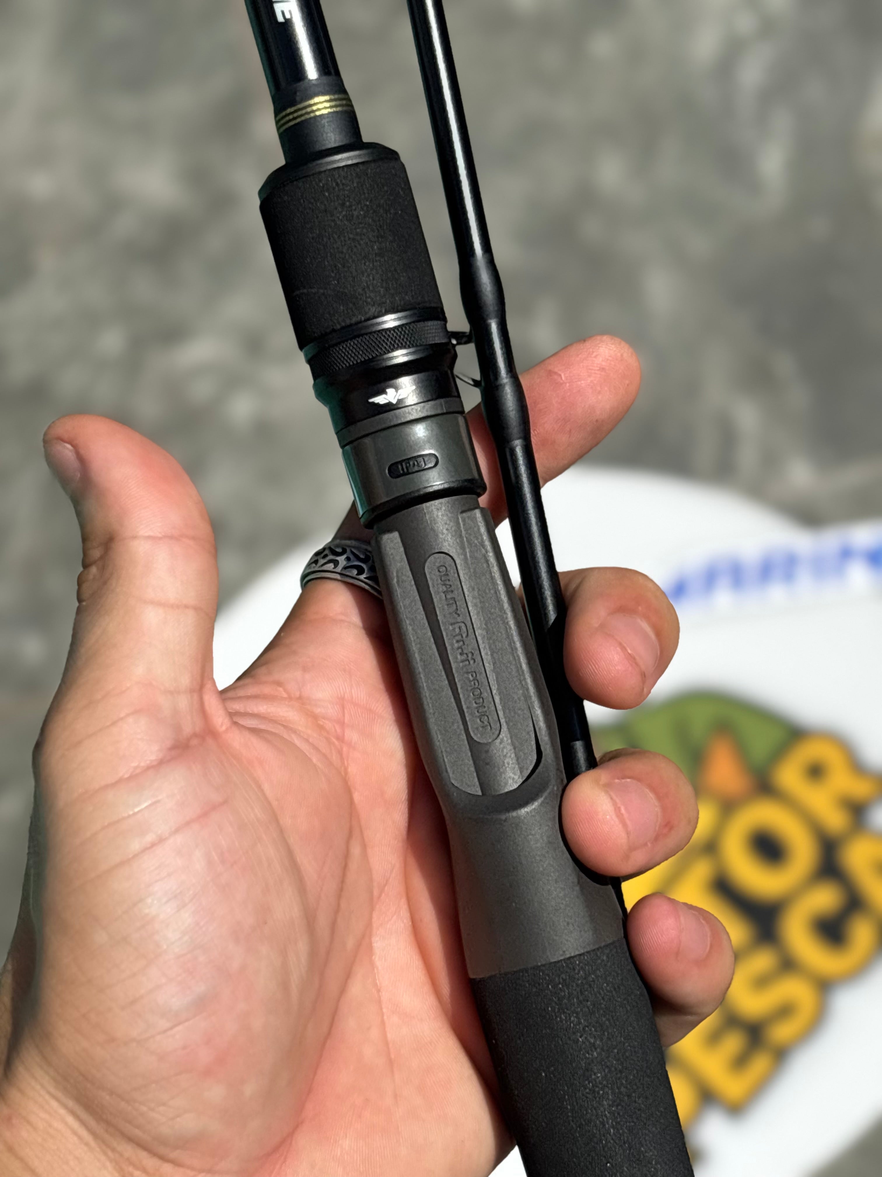 Kit Vara Black Eagle + Carretilha Titan Pro 2 BG 8000 – Força Bruta para Grandes Peixes!